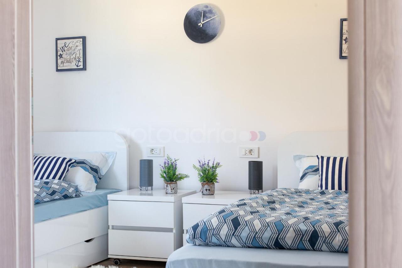 Luxury Apartment Sofia -Free Beach Parking Makarska Exterior photo